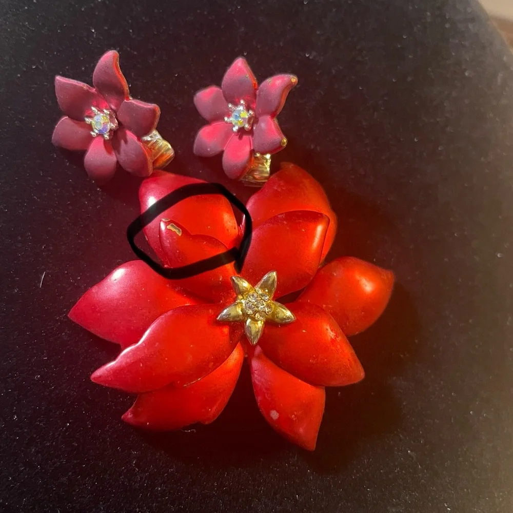 Eisenberg Poinsettia Ice Brooch Pin & Matching CLIP earrings signed